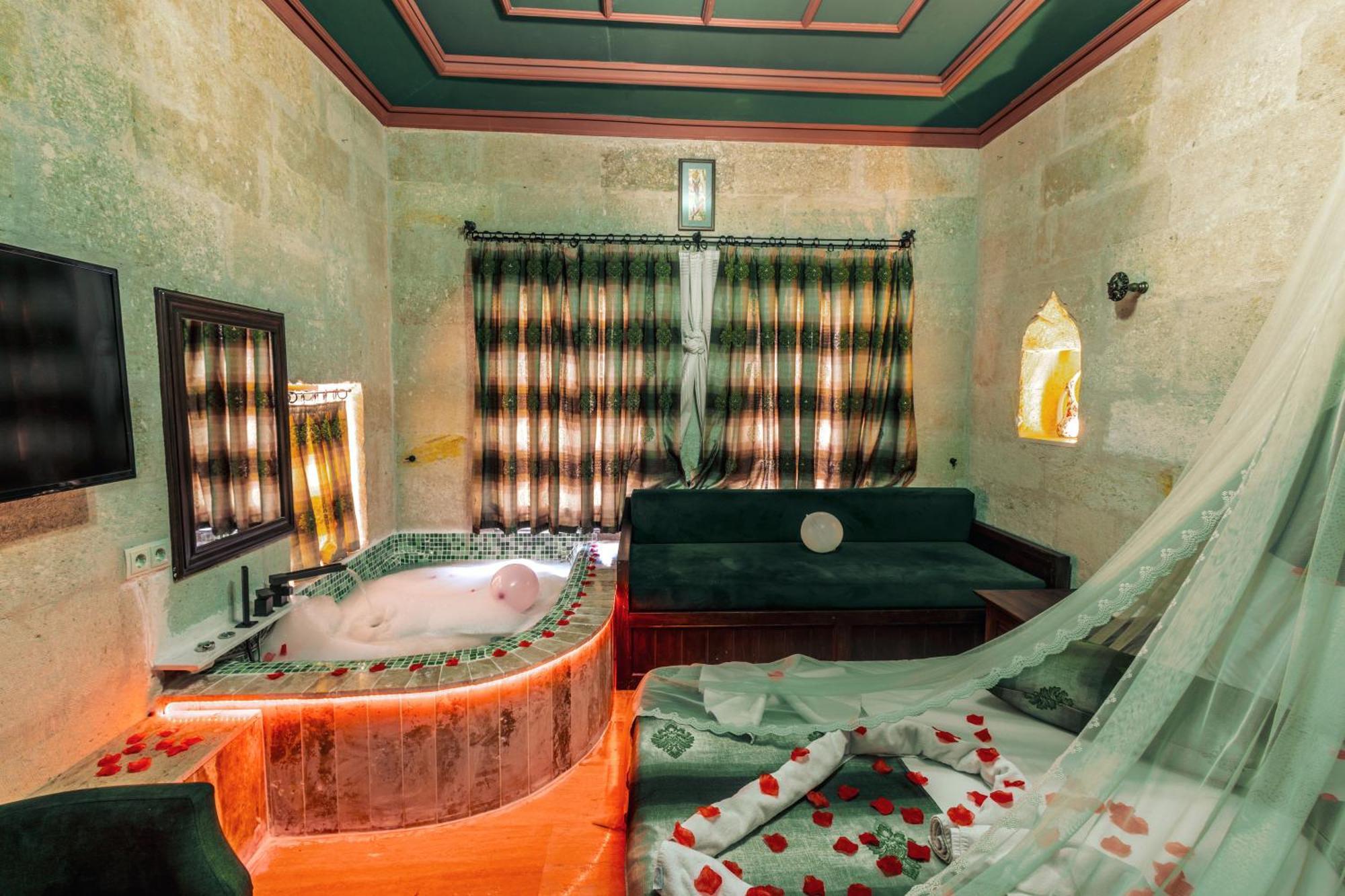 Tafana Cave & Stone Lodge Урґюп Екстер'єр фото