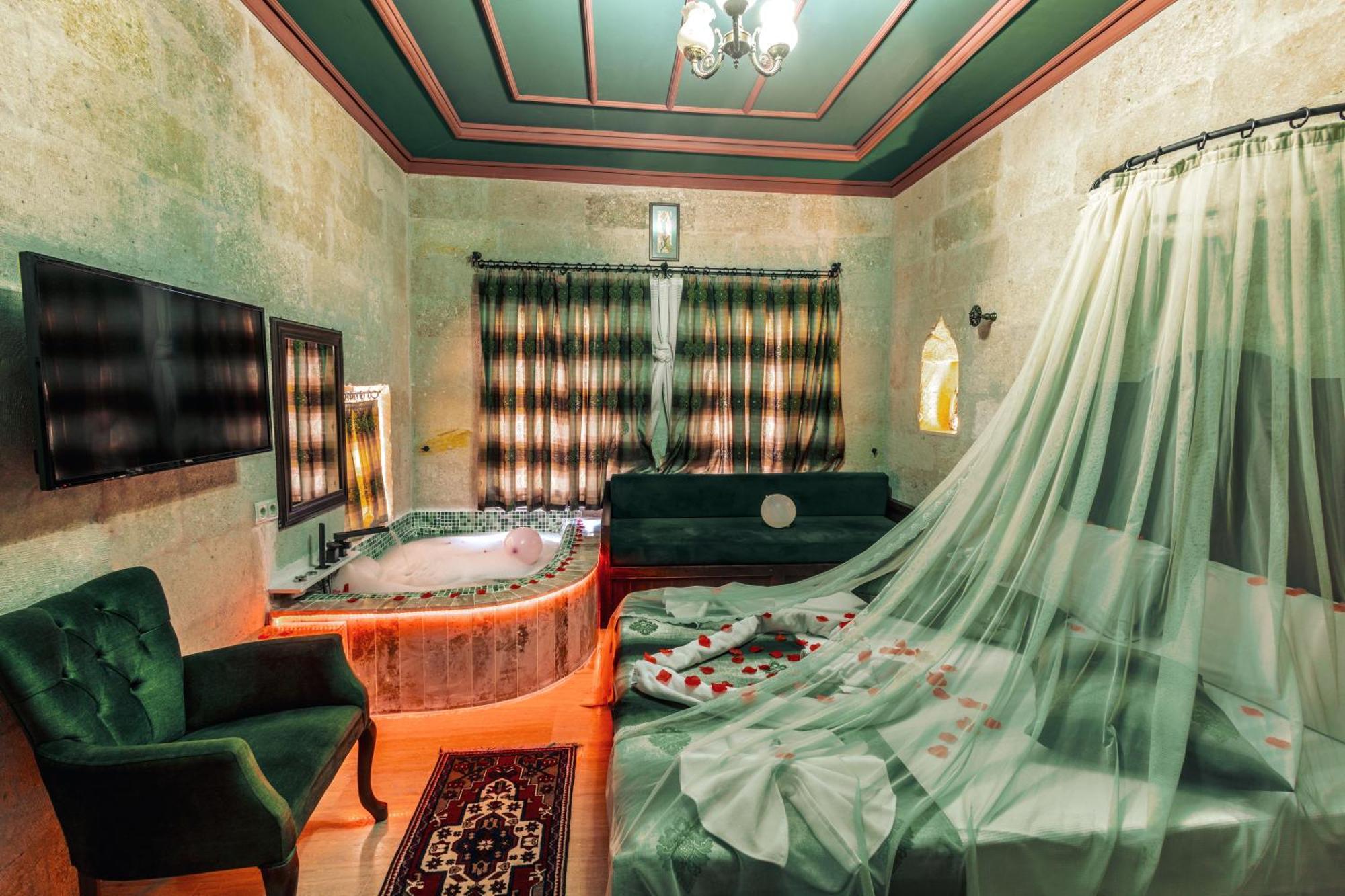 Tafana Cave & Stone Lodge Урґюп Екстер'єр фото