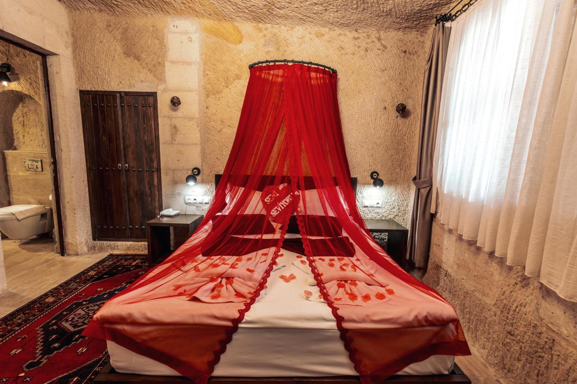 Tafana Cave & Stone Lodge Урґюп Екстер'єр фото