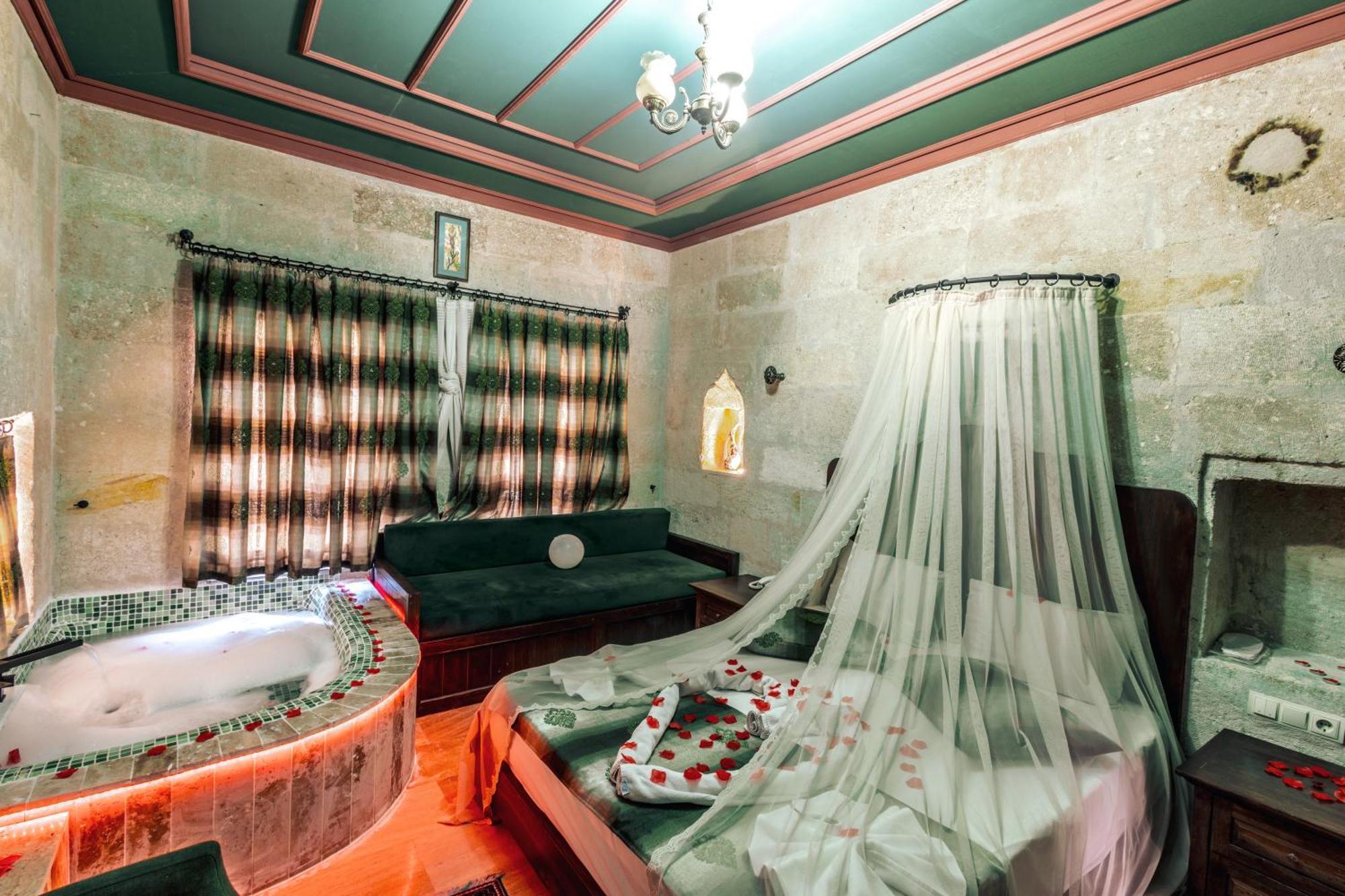 Tafana Cave & Stone Lodge Урґюп Екстер'єр фото