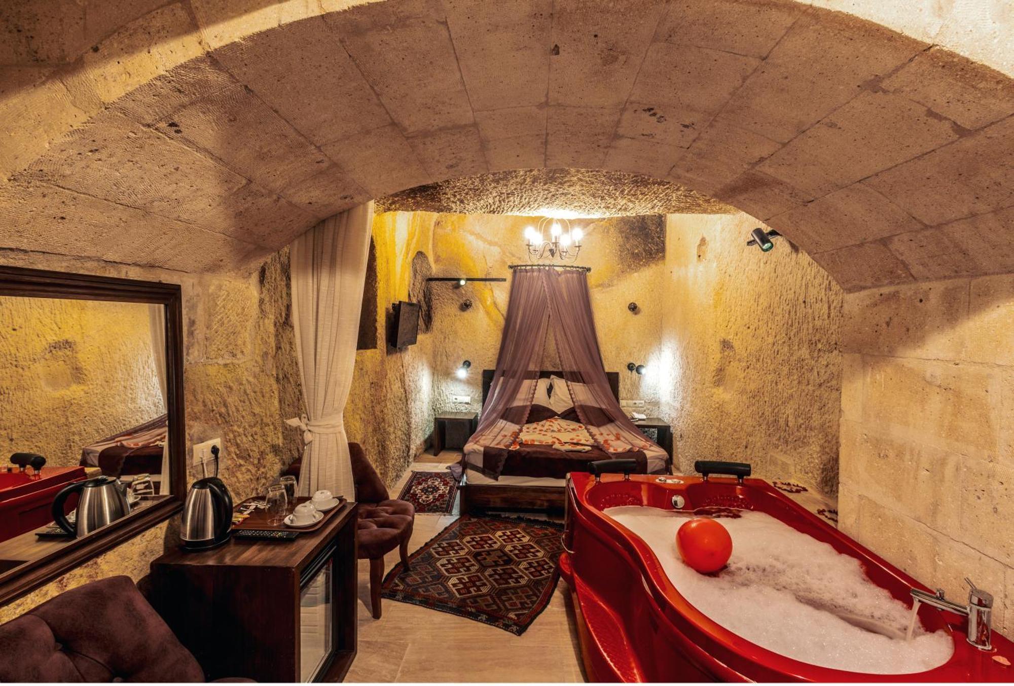 Tafana Cave & Stone Lodge Урґюп Екстер'єр фото