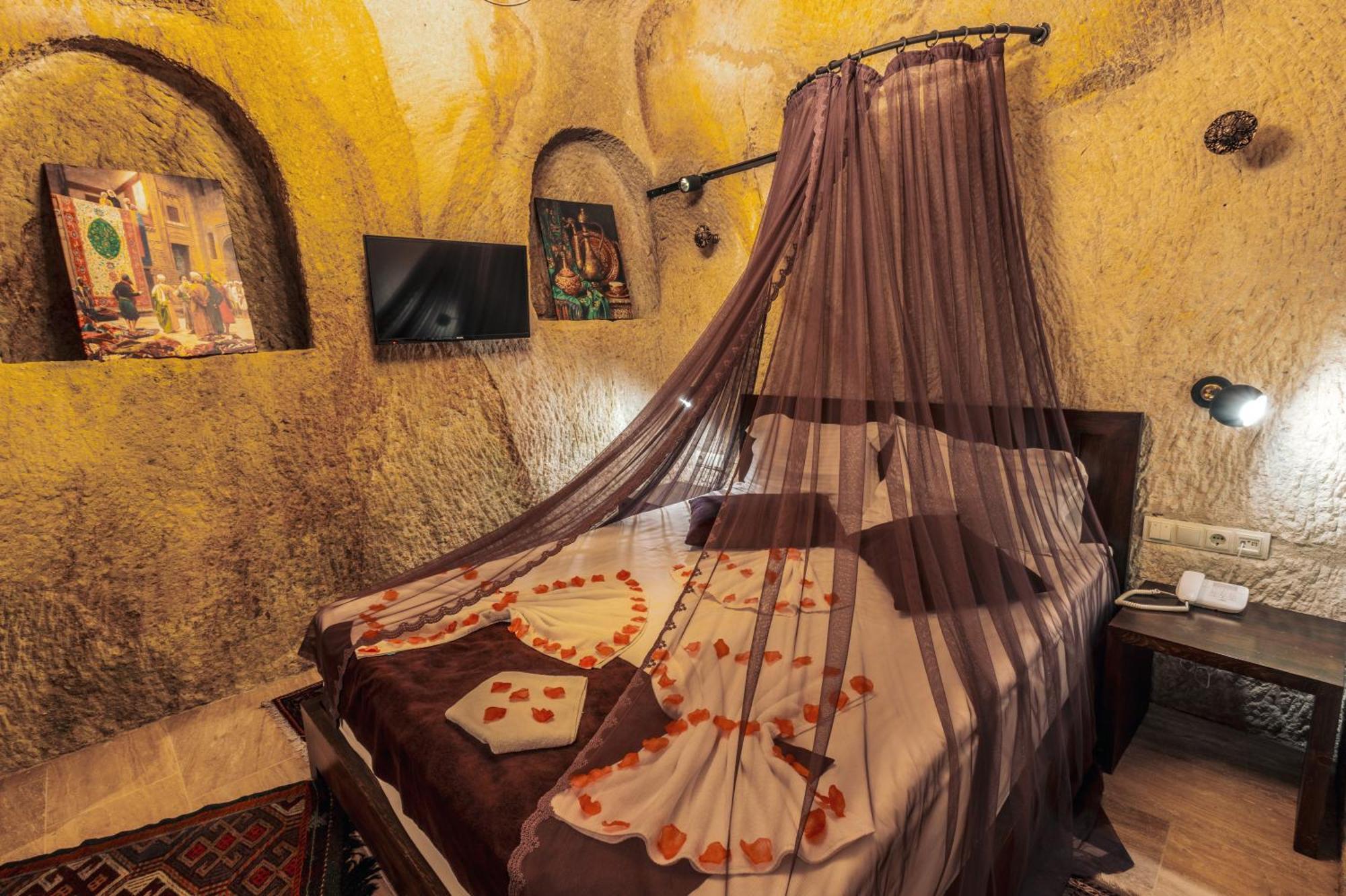 Tafana Cave & Stone Lodge Урґюп Екстер'єр фото