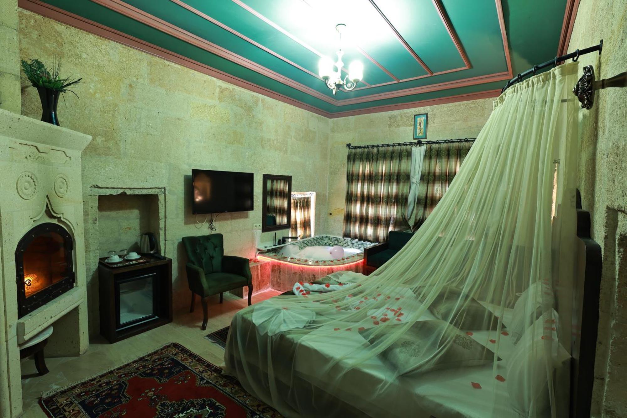 Tafana Cave & Stone Lodge Урґюп Екстер'єр фото