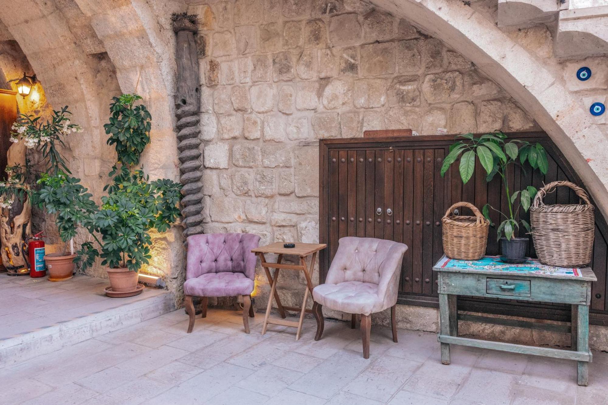 Tafana Cave & Stone Lodge Урґюп Екстер'єр фото