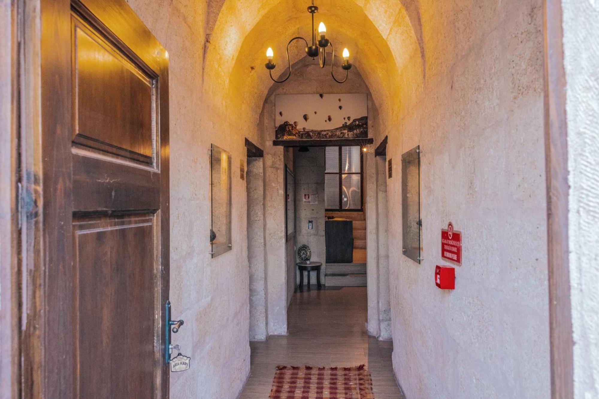 Tafana Cave & Stone Lodge Урґюп Екстер'єр фото