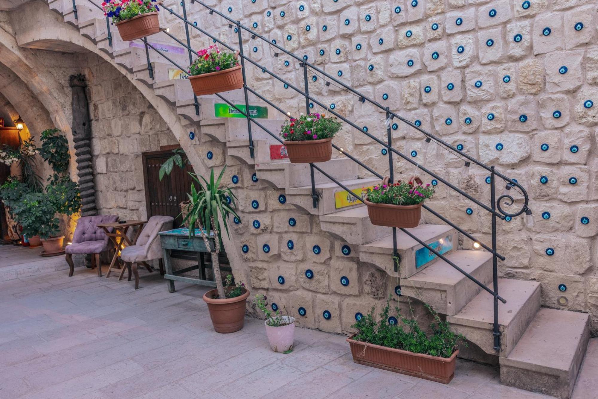 Tafana Cave & Stone Lodge Урґюп Екстер'єр фото