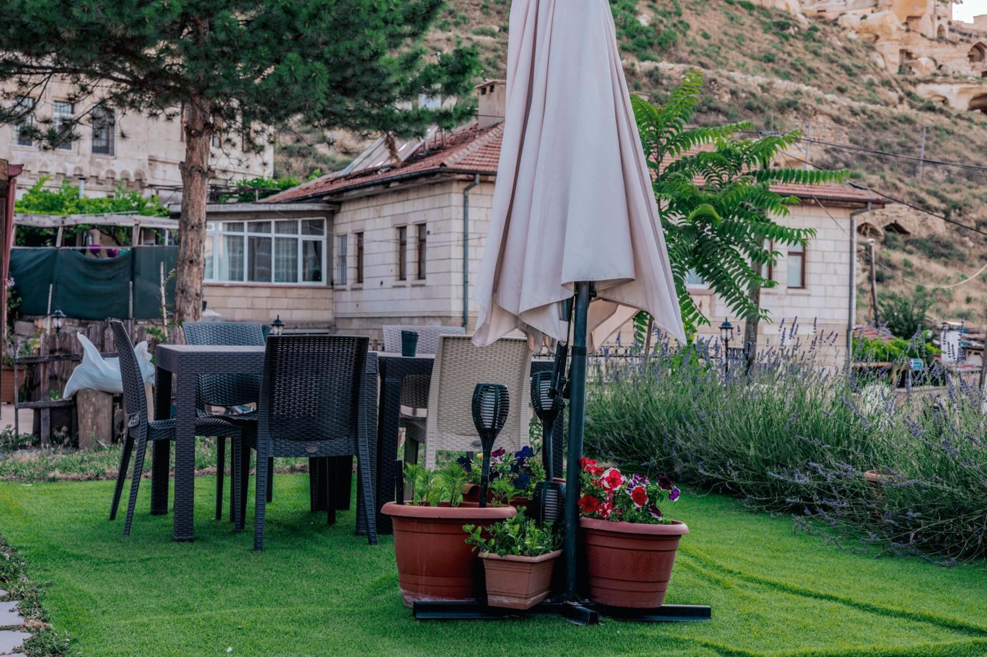 Tafana Cave & Stone Lodge Урґюп Екстер'єр фото